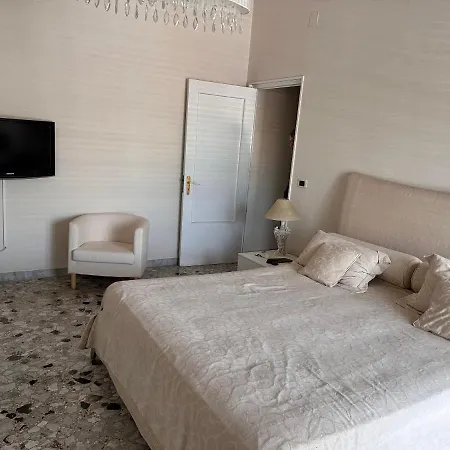 아파트 House Station 바리